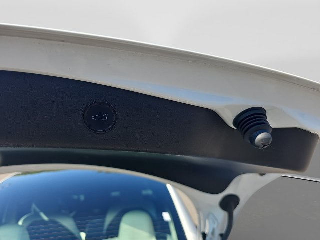 Used 2022 Tesla Model 3 Long Range AWD/4WD image 13