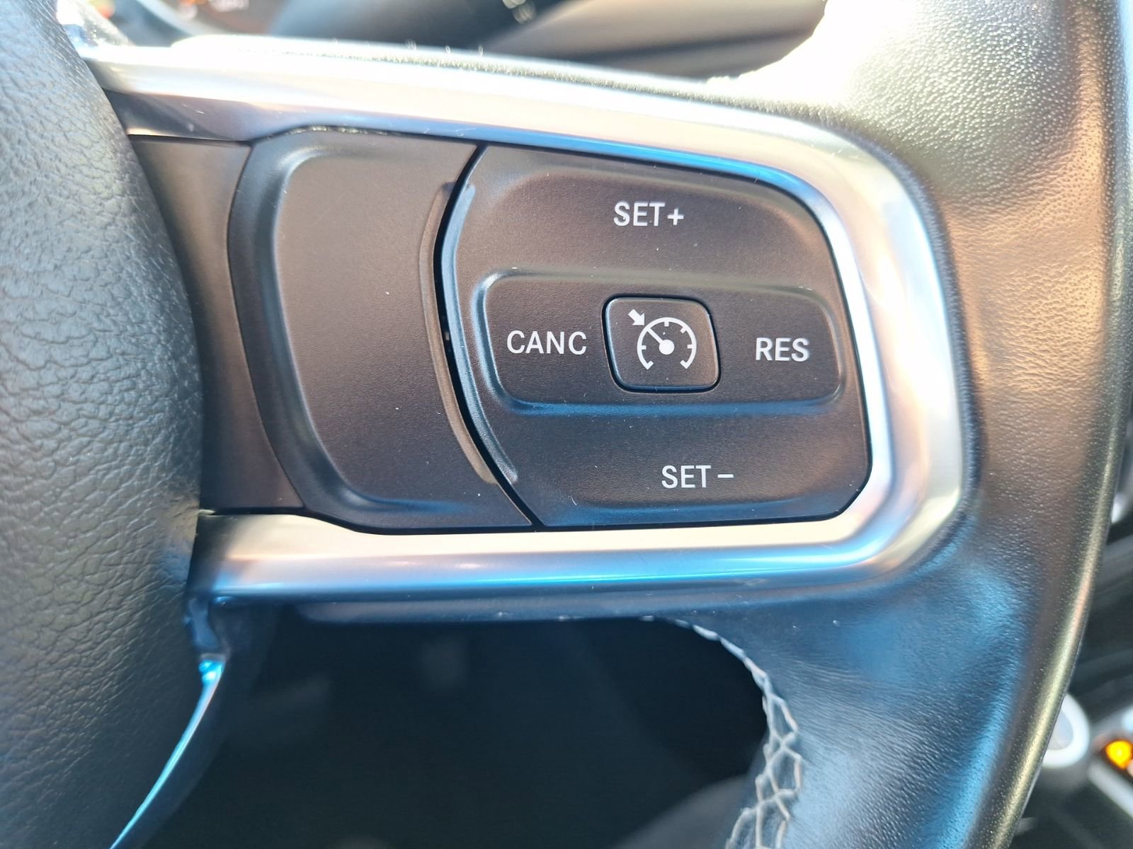 Used 2020 Jeep Gladiator Sport w/ Quick Order Package 24S image 22