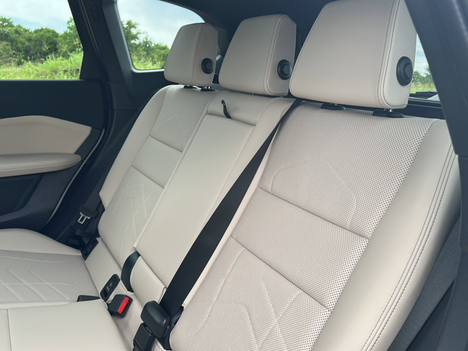 New 2025 BMW X1 xDrive28i w/ Technology Package image 16