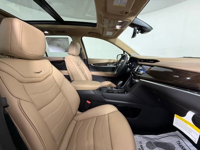 New 2025 Cadillac XT6 Premium Luxury w/ Platinum Package image 37