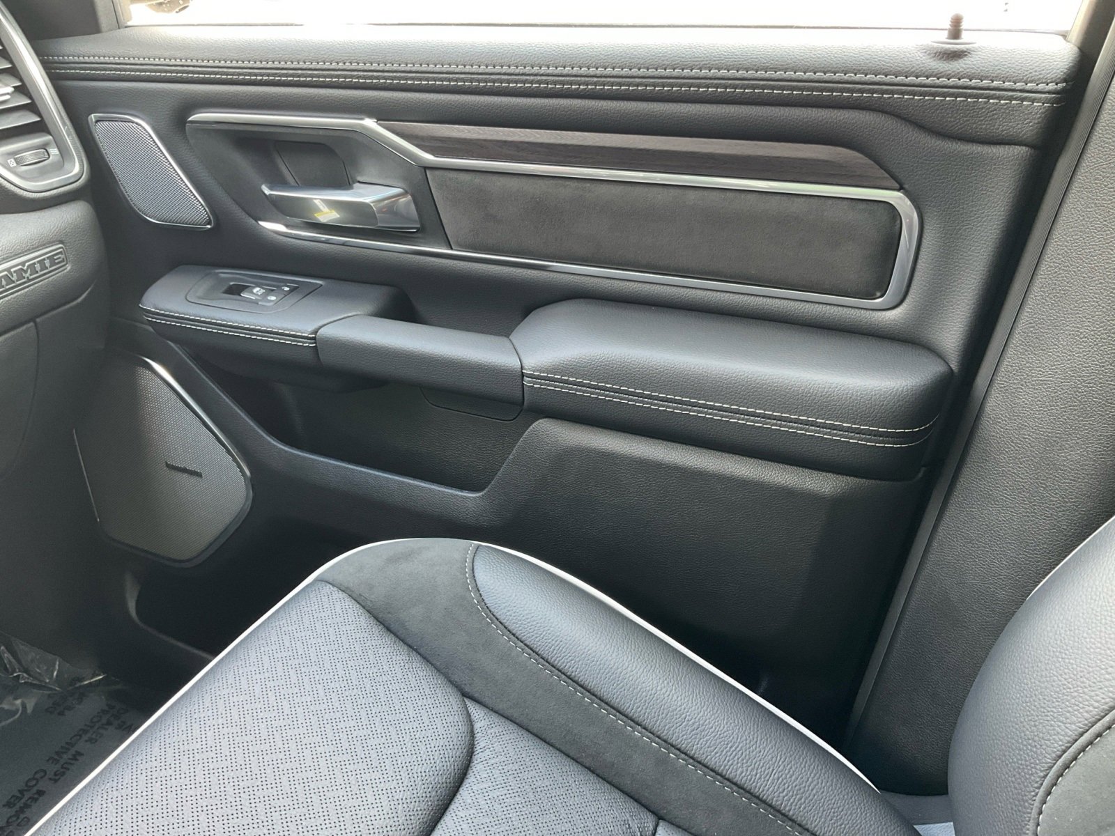 New 2026 RAM 1500 Laramie w/ Night Edition image 17