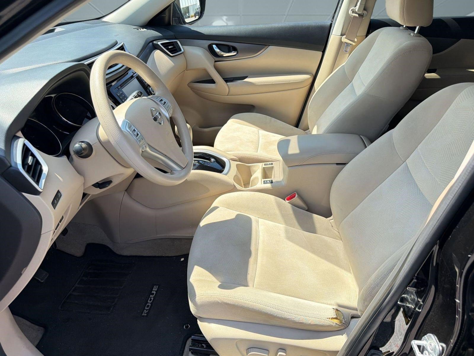 Used 2015 Nissan Rogue SV w/ SV Premium Package image 5