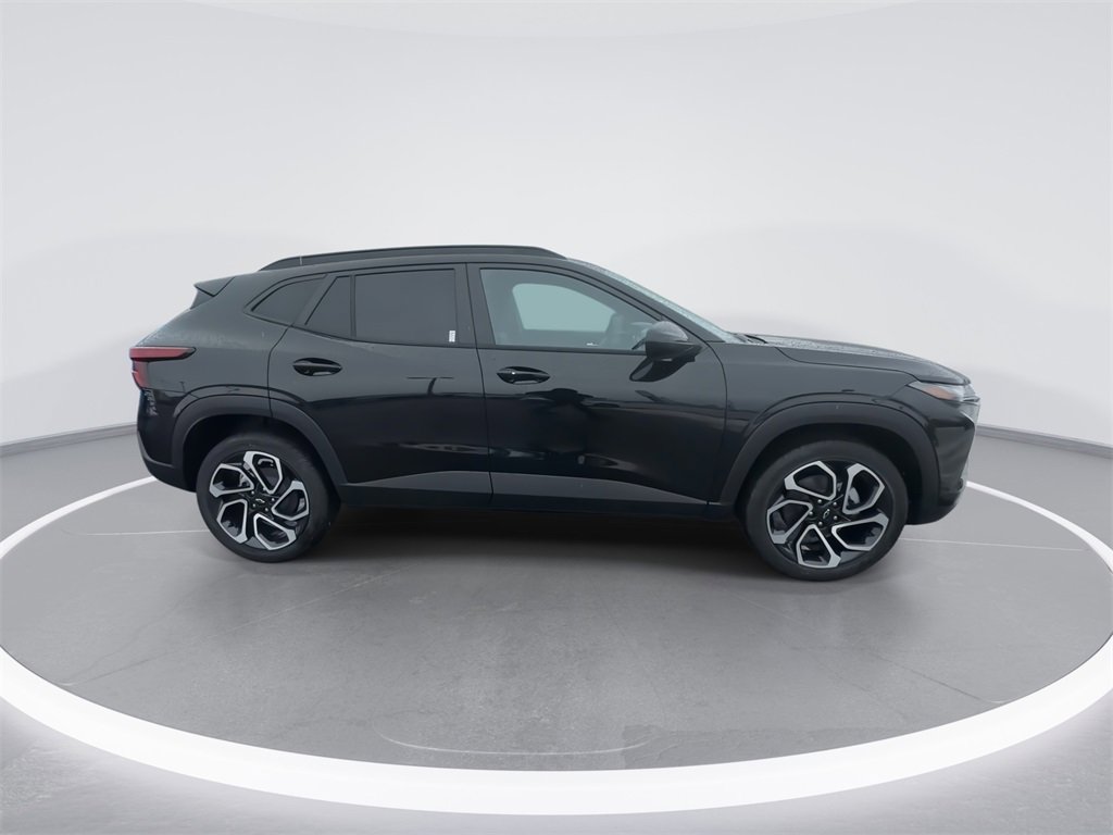 New 2026 Chevrolet Trax RS w/ Sunroof Package image 9