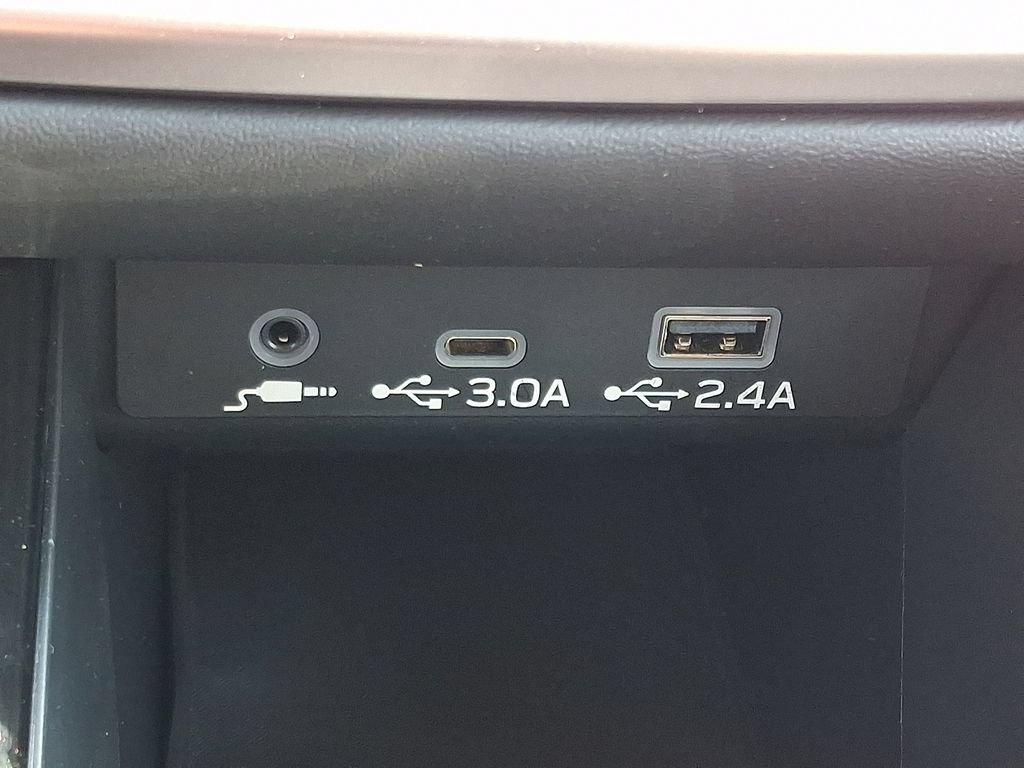 Used 2025 Subaru Outback Premium AWD/4WD image 25