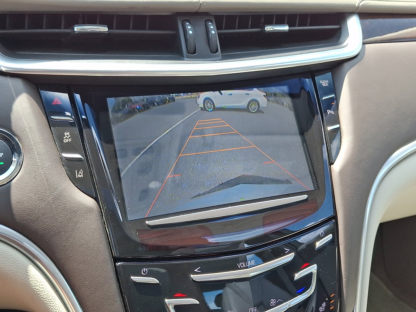 Used 2013 Cadillac XTS Platinum AWD/4WD image 21