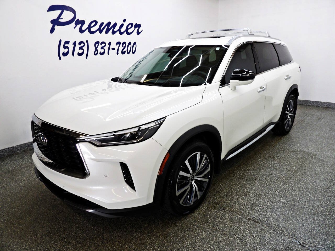 Used 2025 INFINITI QX60 Sensory w/ Vision Package AWD/4WD image 1