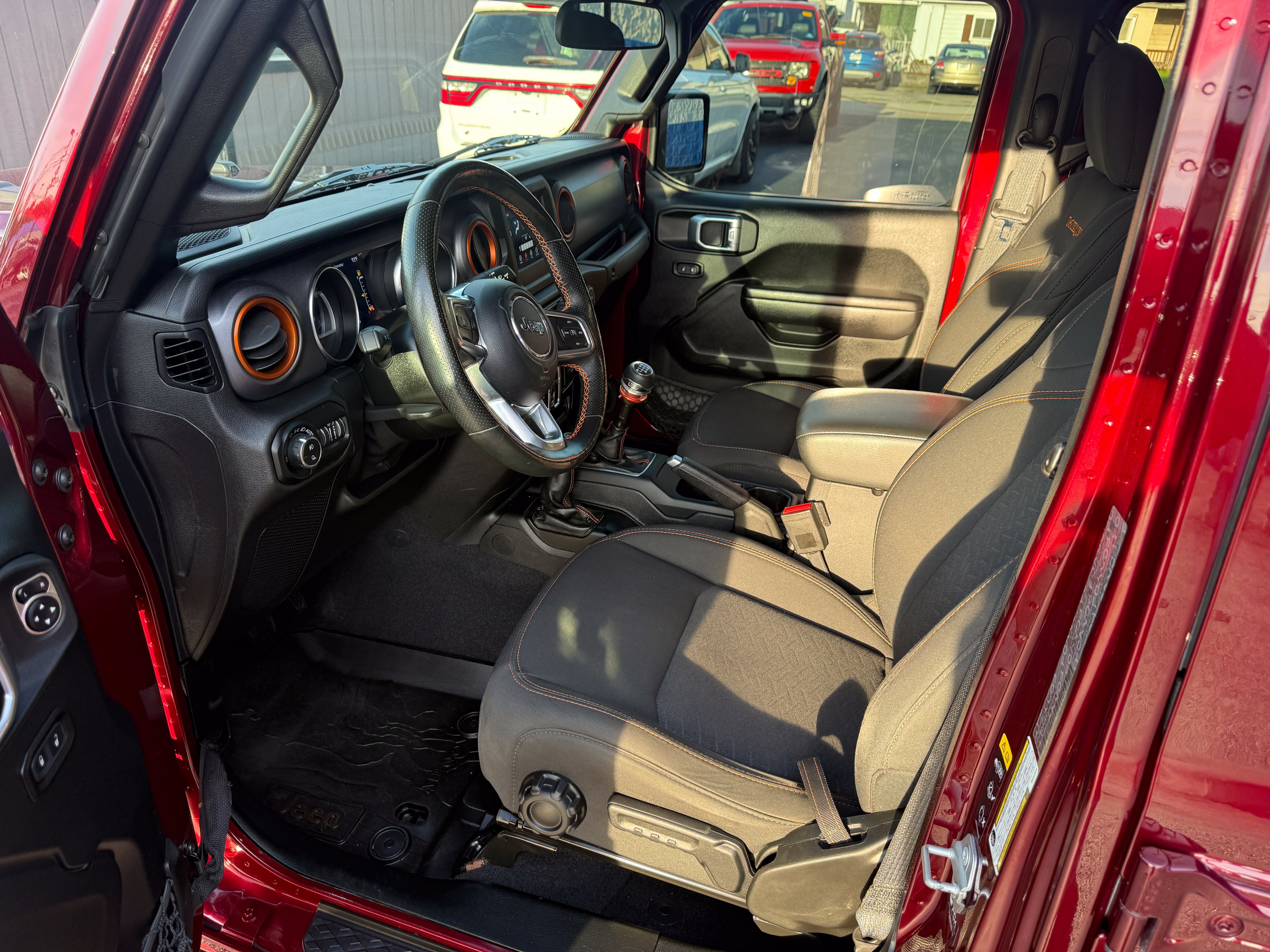 Used 2021 Jeep Gladiator Mojave w/ Cold Weather Group AWD/4WD image 6