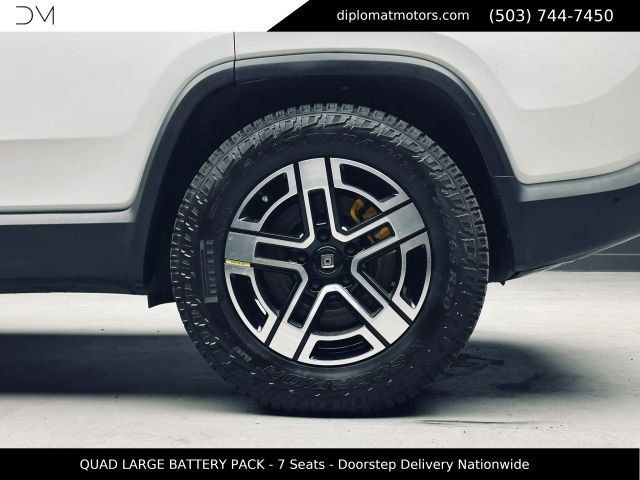 Used 2023 Rivian R1S Adventure AWD/4WD image 39