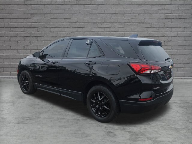 Used 2024 Chevrolet Equinox LS FWD image 3