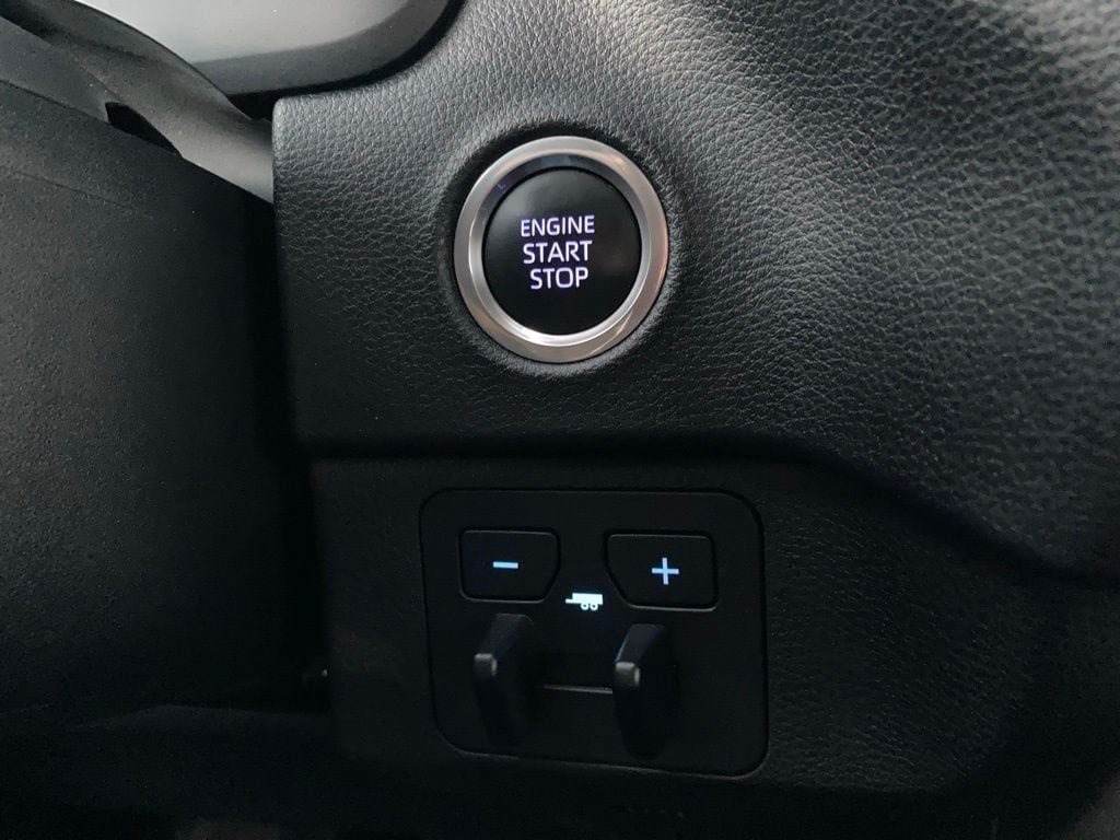 Used 2023 Toyota Tundra SR5 AWD/4WD image 18