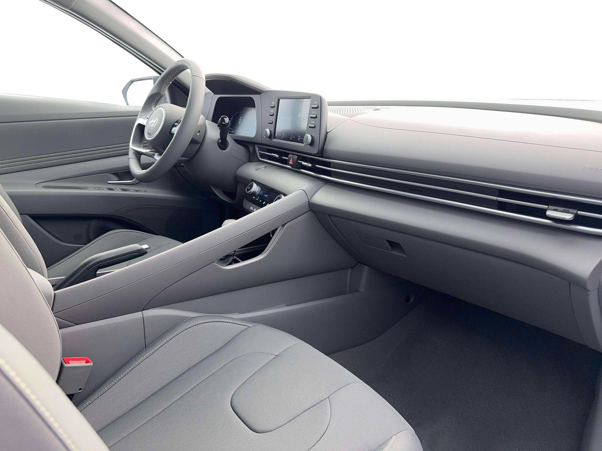 New 2026 Hyundai Elantra Sport FWD image 15