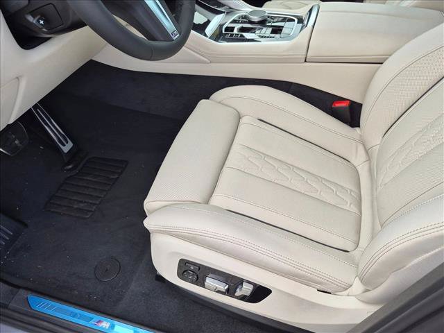 New 2027 BMW X6 xDrive40i w/ Climate Comfort Package AWD/4WD image 4
