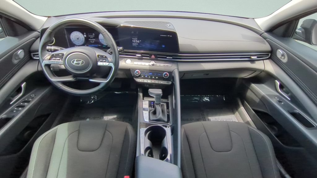 Used 2021 Hyundai Elantra SEL FWD image 12