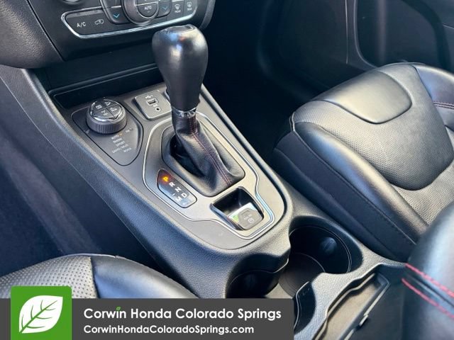 Used 2022 Jeep Cherokee Trailhawk w/ Sound & Nav Group AWD/4WD image 27