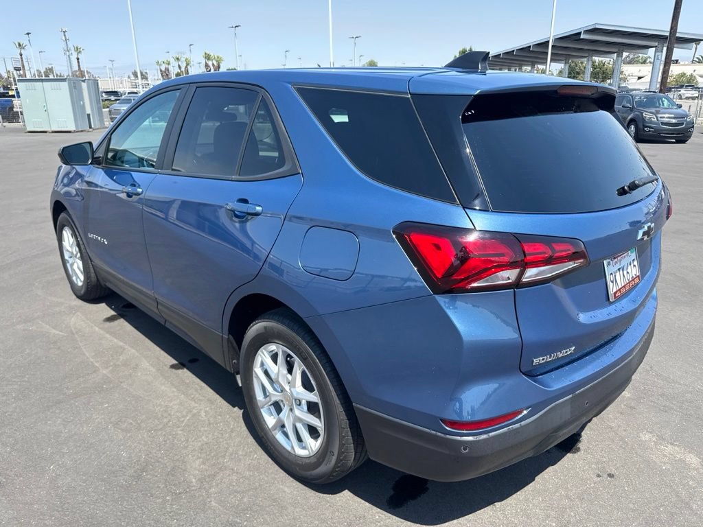 Used 2024 Chevrolet Equinox LS w/ LS Convenience Package FWD image 3