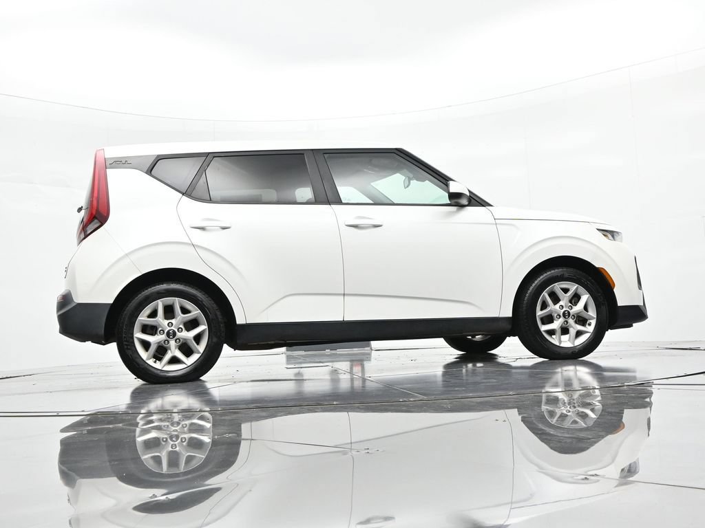Used 2021 Kia Soul S FWD image 21