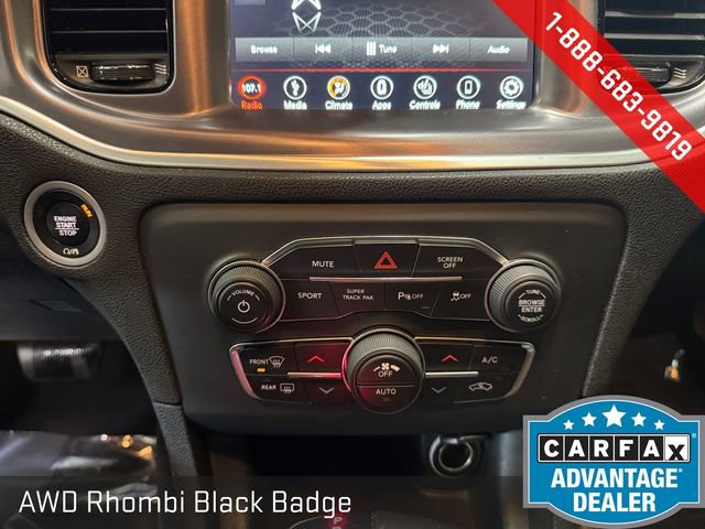 Used 2019 Dodge Charger SXT w/ Blacktop Package image 4