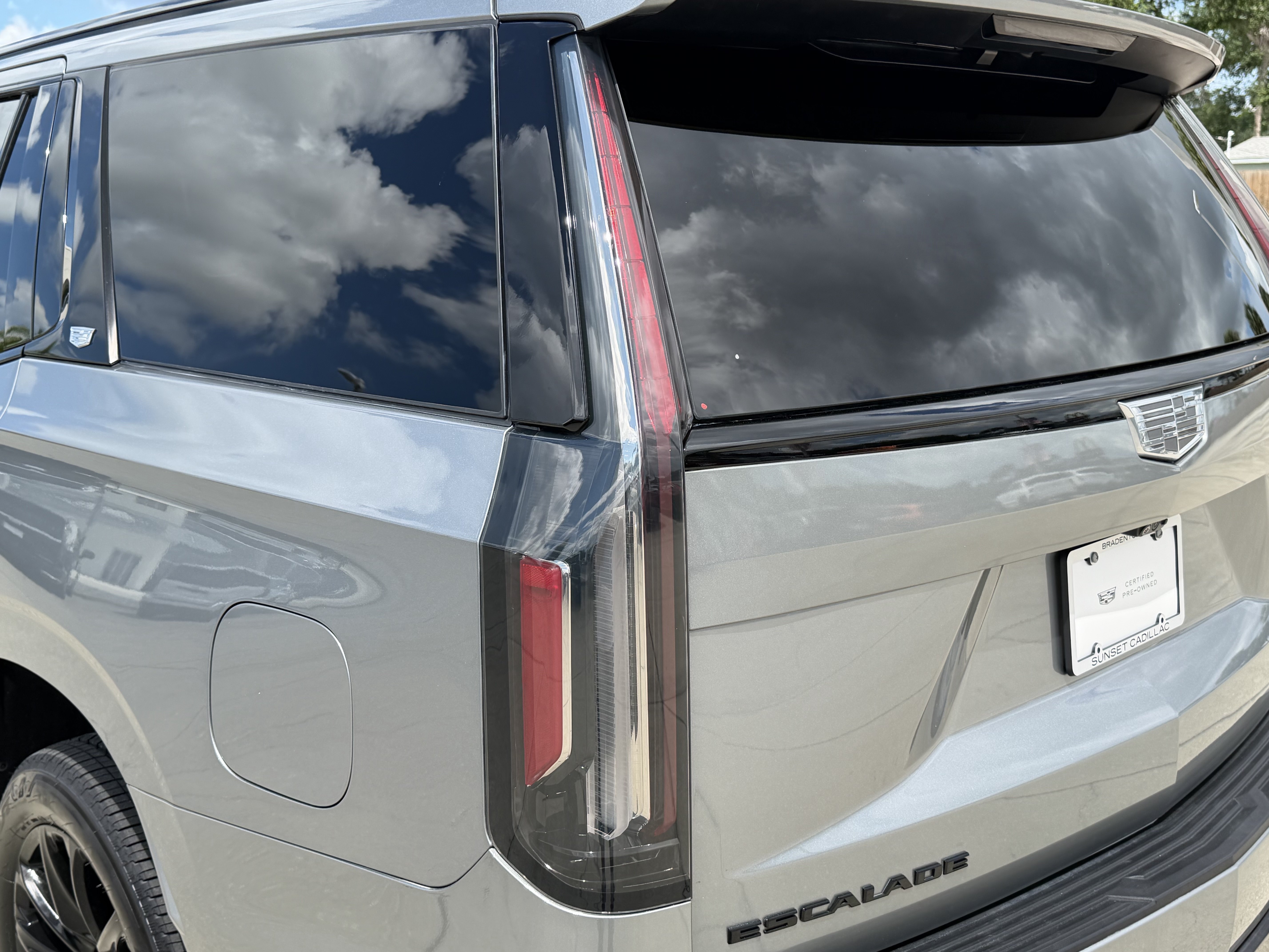 Certified 2024 Cadillac Escalade Sport w/ LPO, ONYX Package AWD/4WD image 10