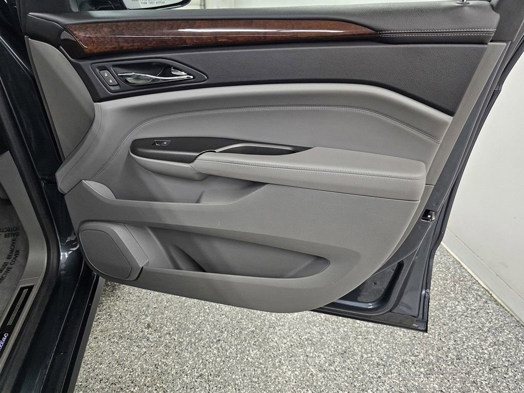 Used 2012 Cadillac SRX Luxury FWD image 23