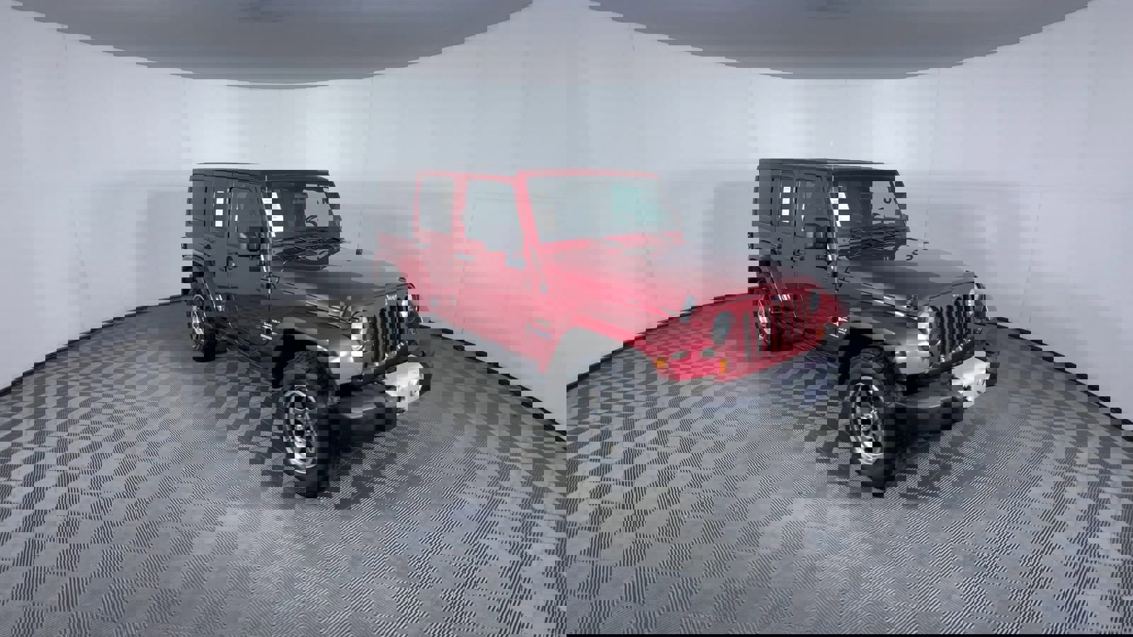 Used 2012 Jeep Wrangler Unlimited Sahara w/ Connectivity Group image 2