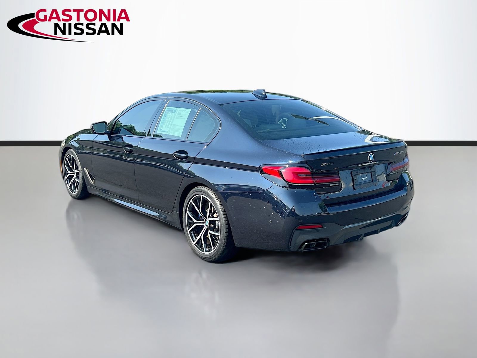 Used 2023 BMW M550i xDrive w/ Dynamic Handling Package AWD/4WD image 6