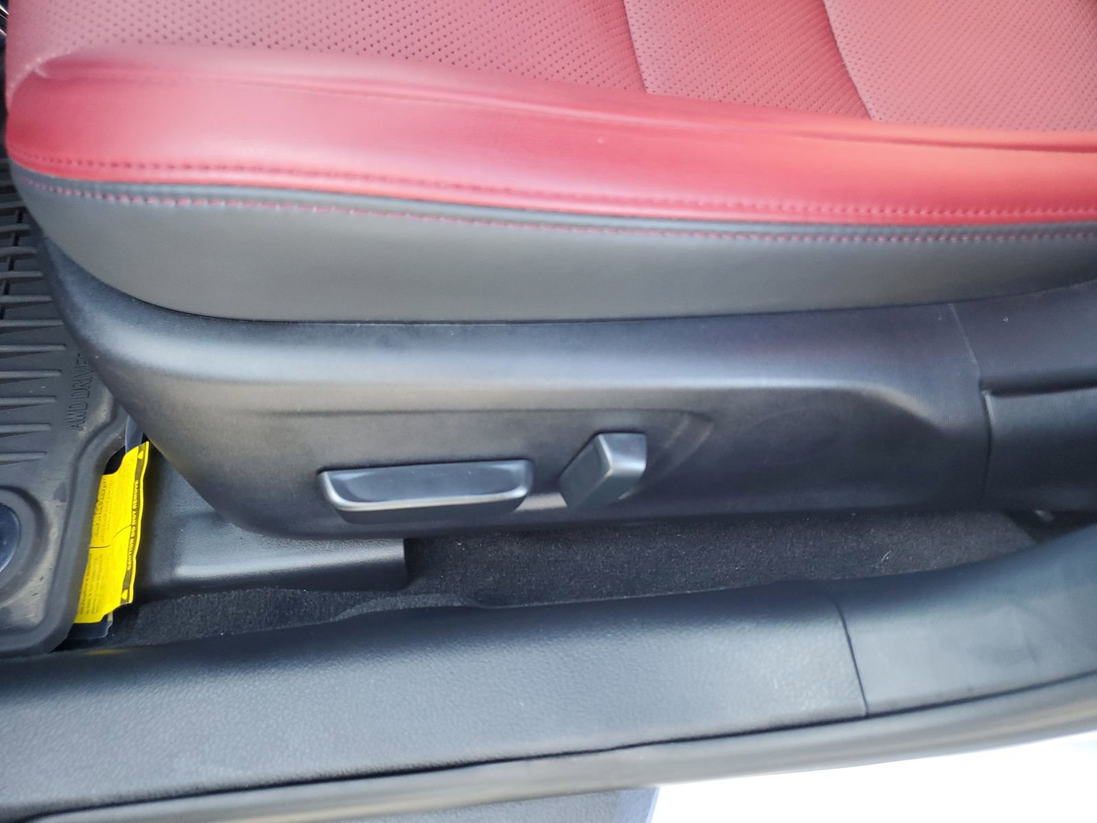 Used 2025 Lexus IS 350 F Sport w/ Navigation Package image 18