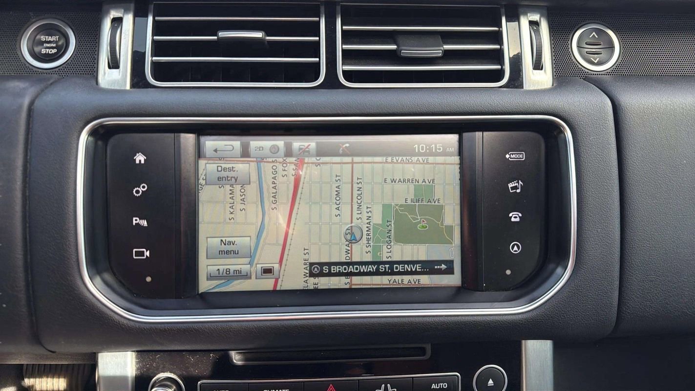 Used 2016 Land Rover Range Rover image 13