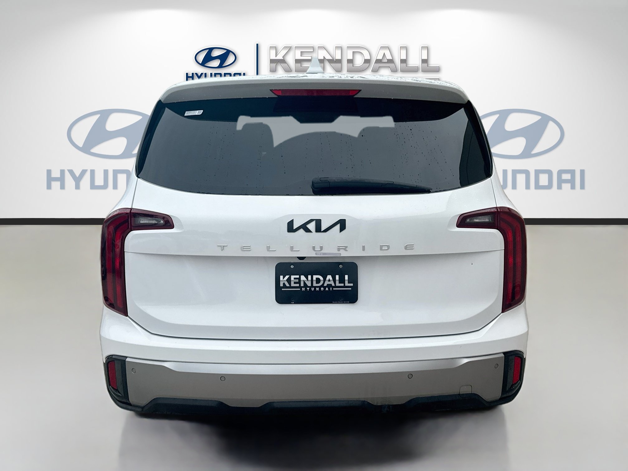 Used 2024 Kia Telluride LX FWD image 5