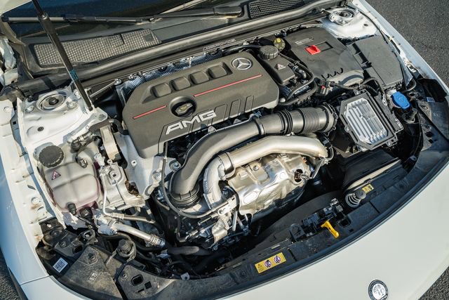 New 2025 Mercedes-Benz CLA 35 AMG 4MATIC image 18