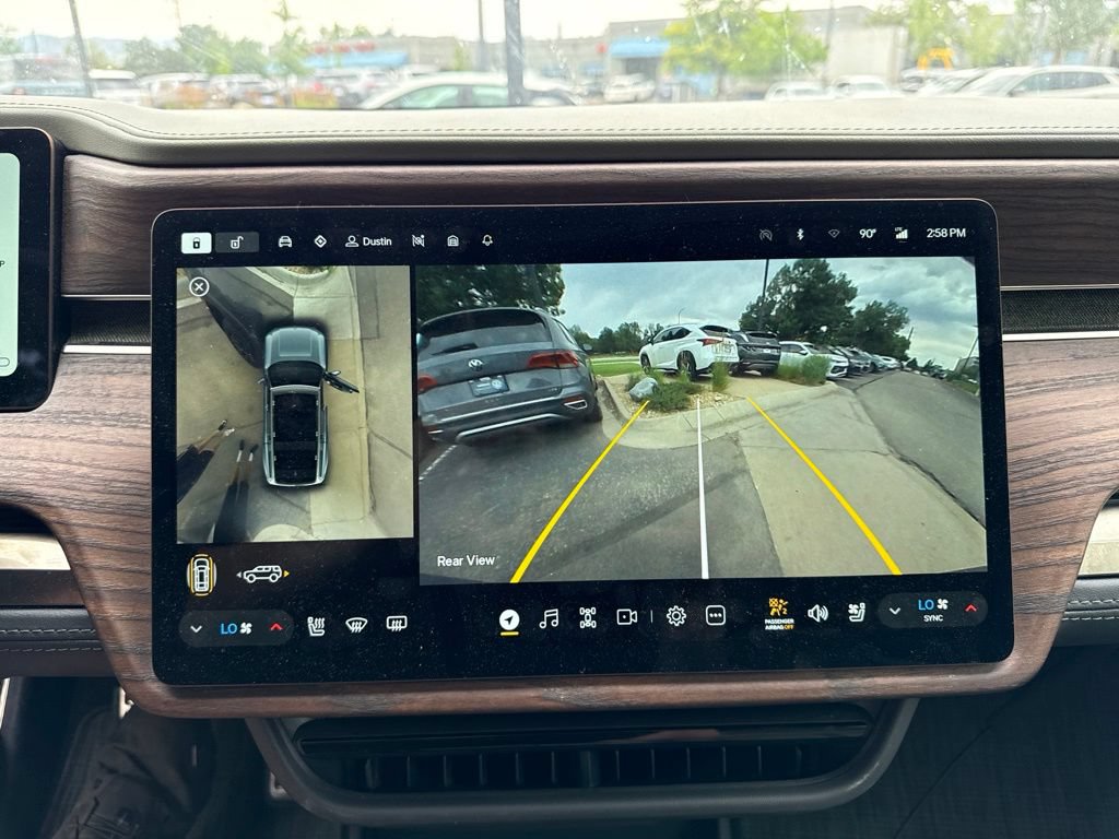 Used 2023 Rivian R1S Launch Edition AWD/4WD image 12