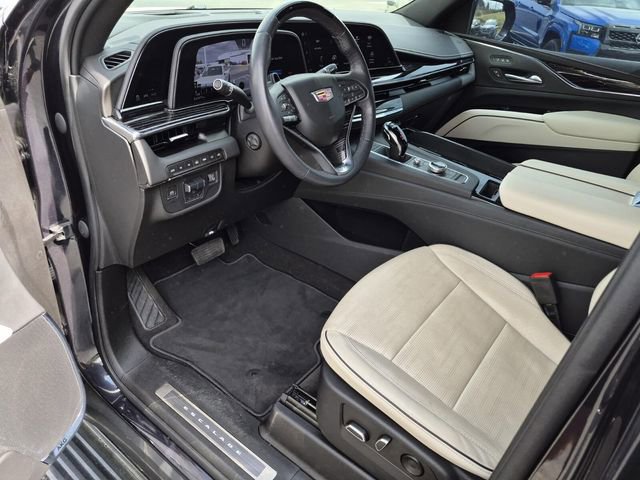 Used 2023 Cadillac Escalade ESV Sport w/ Touring Package image 23