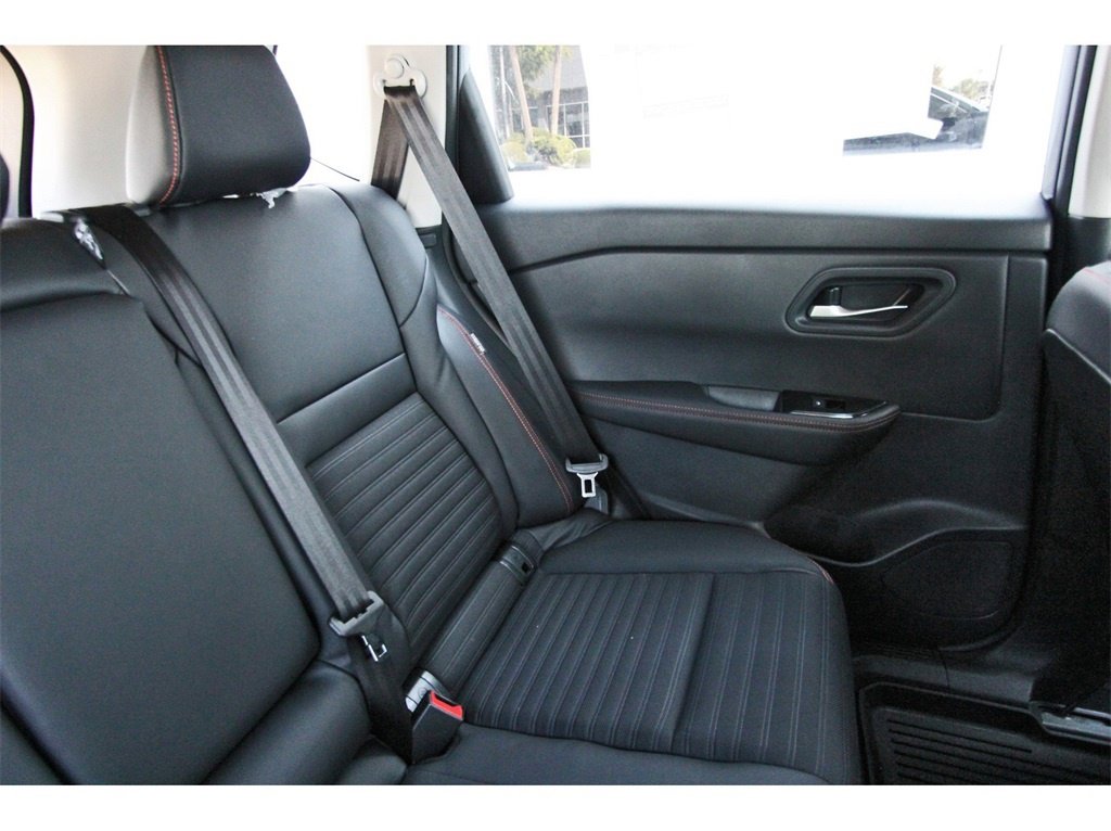 New 2026 Nissan Rogue SV image 10