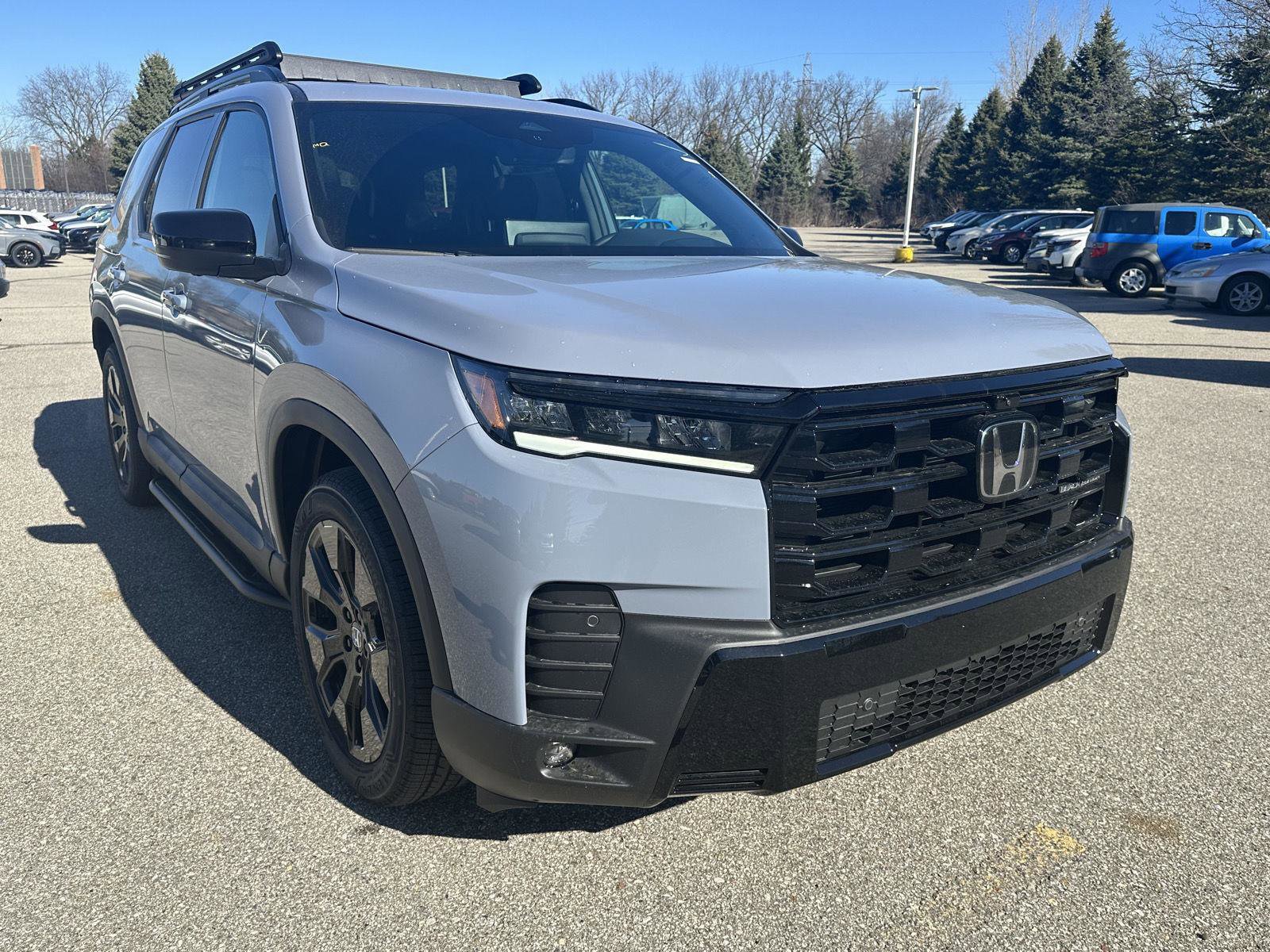 New 2026 Honda Pilot Black Edition image 4