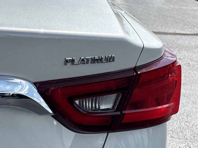 Used 2018 Nissan Maxima Platinum FWD image 10