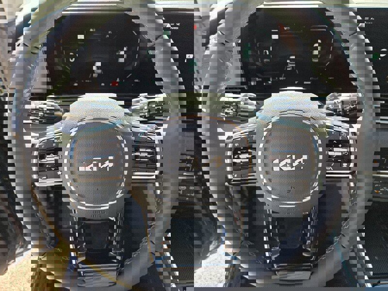 New 2026 Kia Carnival SX image 11