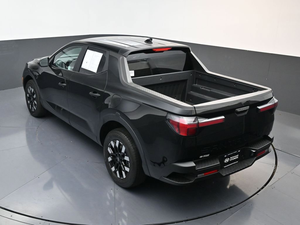 Certified 2025 Hyundai Santa Cruz SE image 18