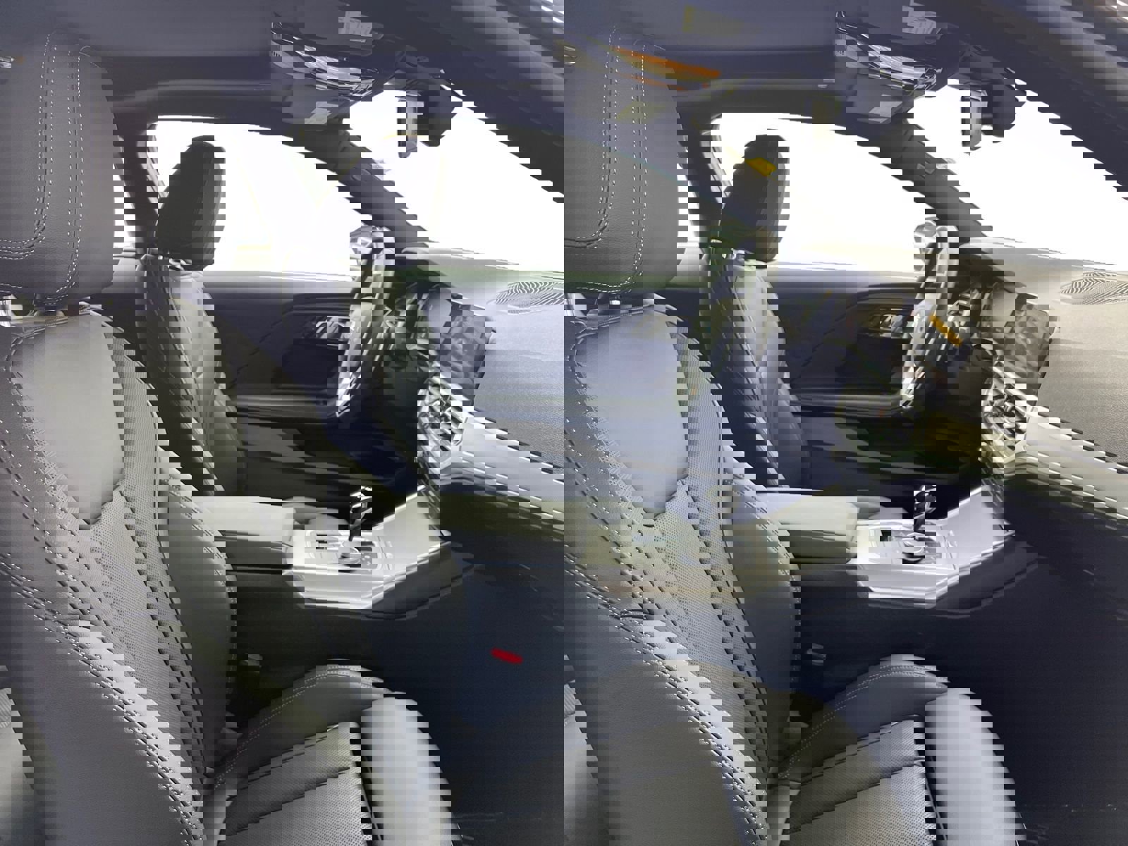 Used 2022 BMW 230i Coupe w/ Convenience Package image 15