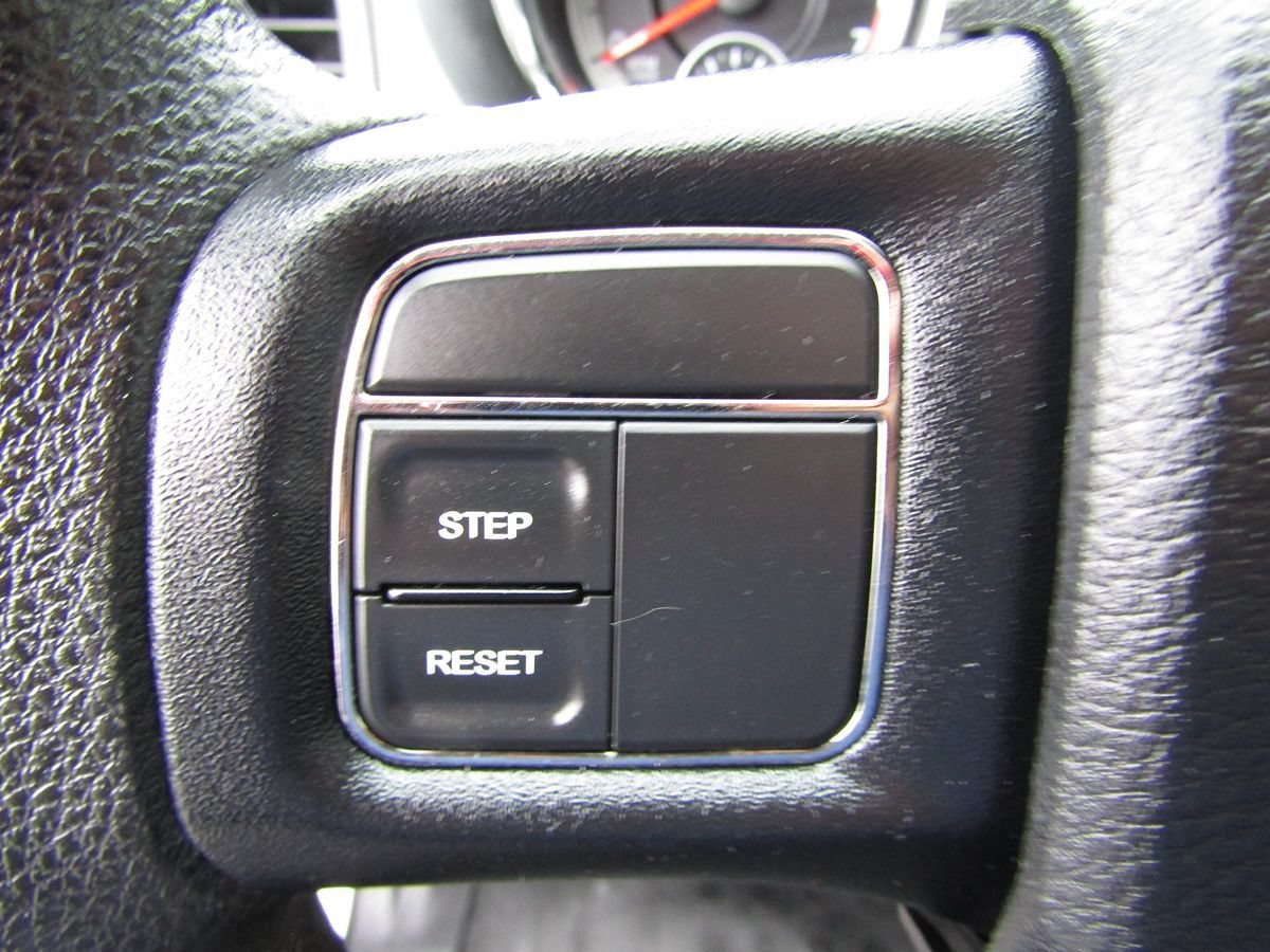 Used 2013 RAM C/V Tradesman FWD image 9