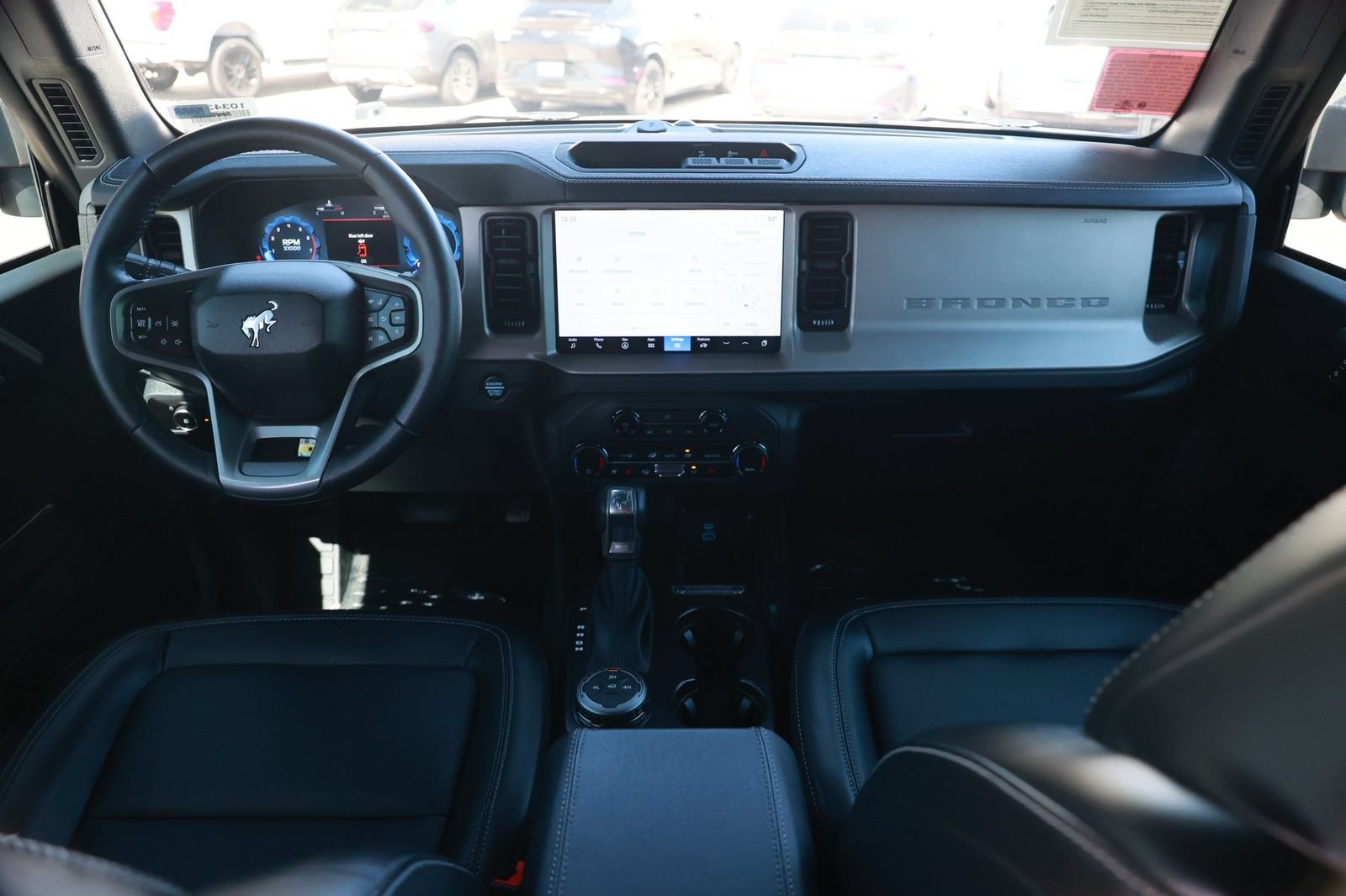 Used 2025 Ford Bronco Outer Banks AWD/4WD image 30