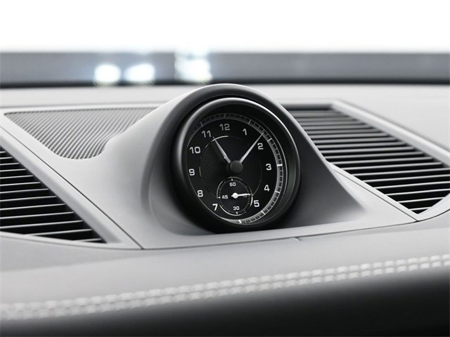 New 2026 Porsche Macan image 24