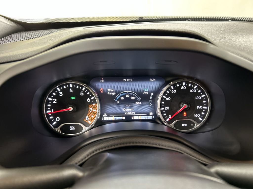 Certified 2022 Jeep Renegade Latitude w/ Convenience Group image 13