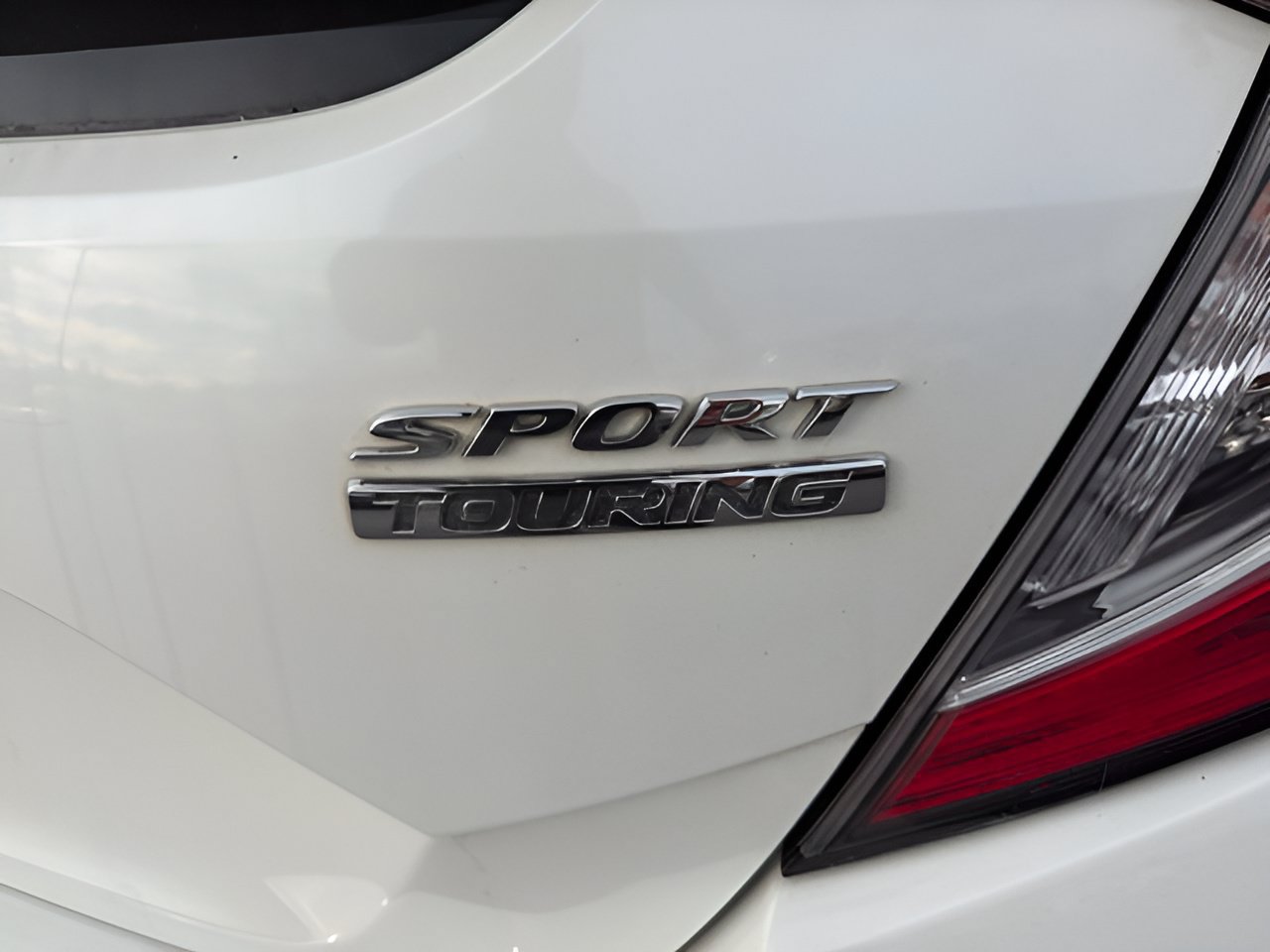 Used 2019 Honda Civic Sport Touring image 12