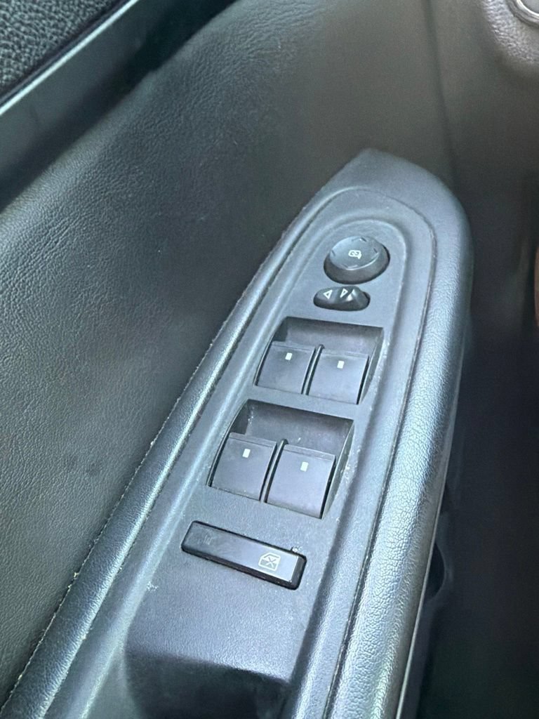 Used 2014 GMC Acadia SLE AWD/4WD image 18