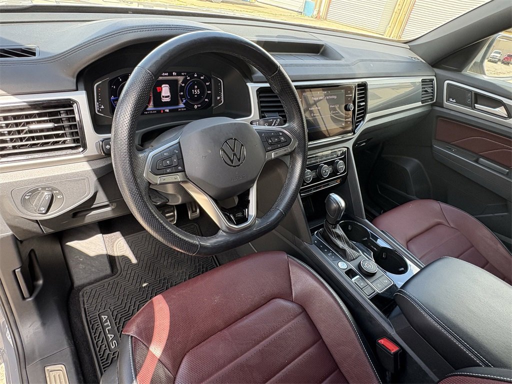 Certified 2022 Volkswagen Atlas Cross Sport SEL Premium R-Line w/ Cross Sport MDO Package image 14