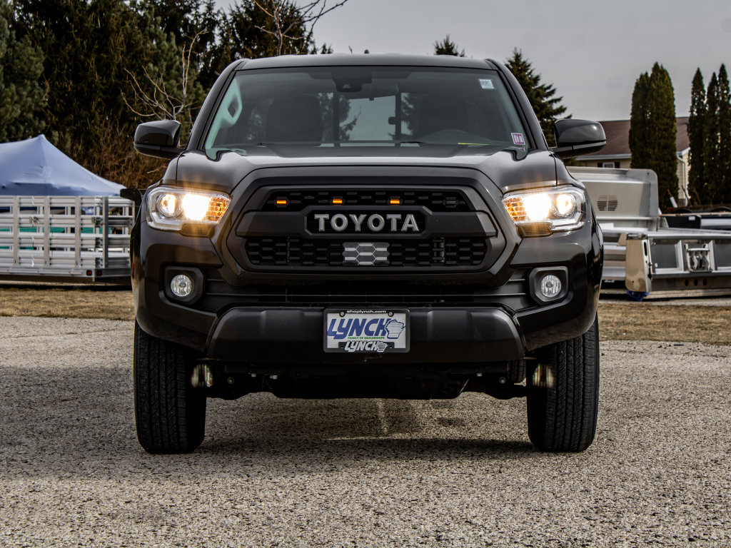 Used 2023 Toyota Tacoma SR5 image 5