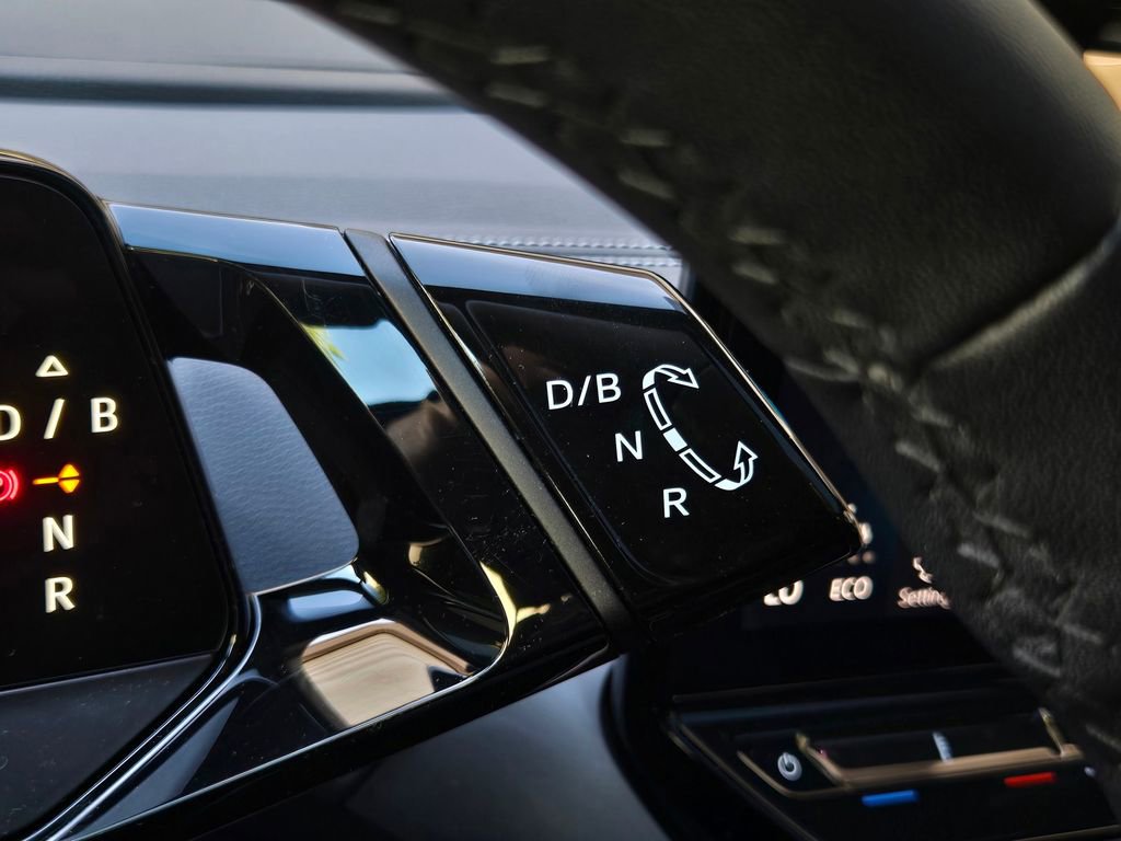 Certified 2023 Volkswagen ID.4 Pro S Plus AWD/4WD image 23