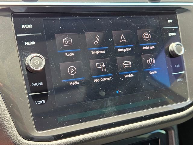 Certified 2022 Volkswagen Tiguan SE w/ Panoramic Sunroof Package FWD image 22