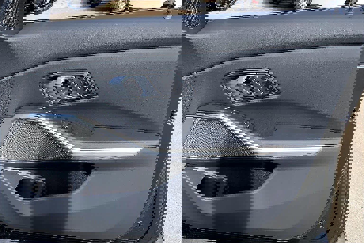 Used 2025 BMW M340i xDrive w/ Premium Package image 21