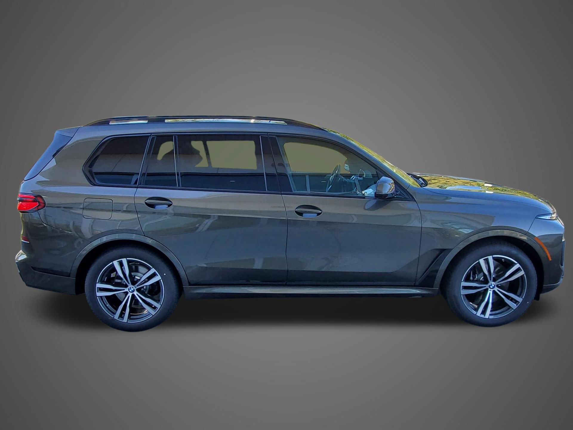 New 2027 BMW X7 xDrive40i w/ M Sport Package AWD/4WD image 5
