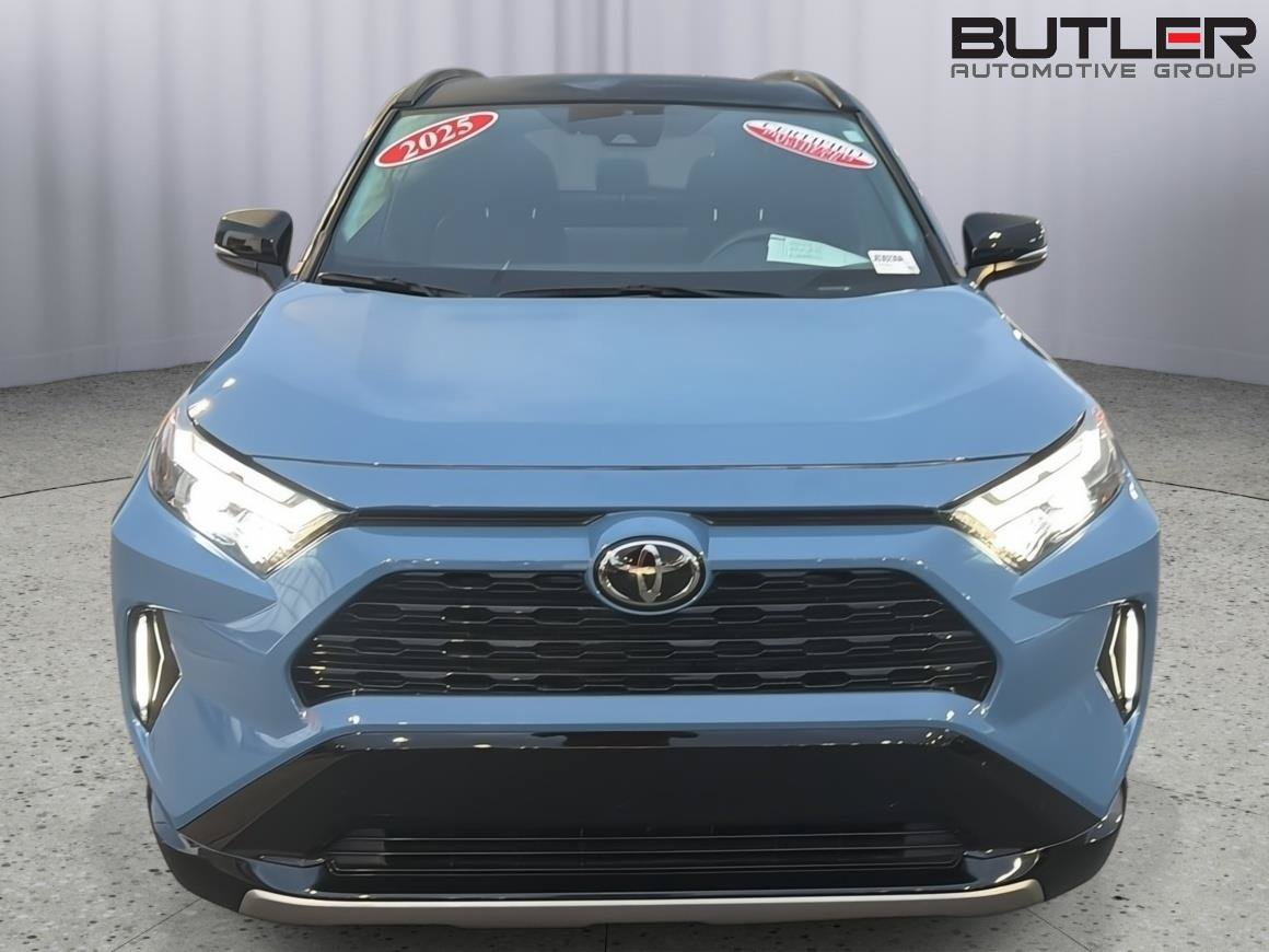 Certified 2025 Toyota RAV4 XSE w/ Weather Package AWD/4WD image 9